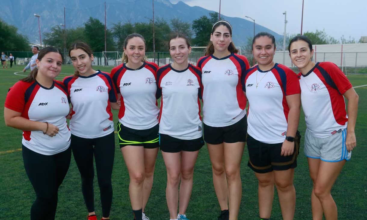 Mana Sánchez, Marissa Elizondo, Regina Castillo, María Solbes, Ana Ceci Herrera, Luz Calatraba y Marcela Aguilar