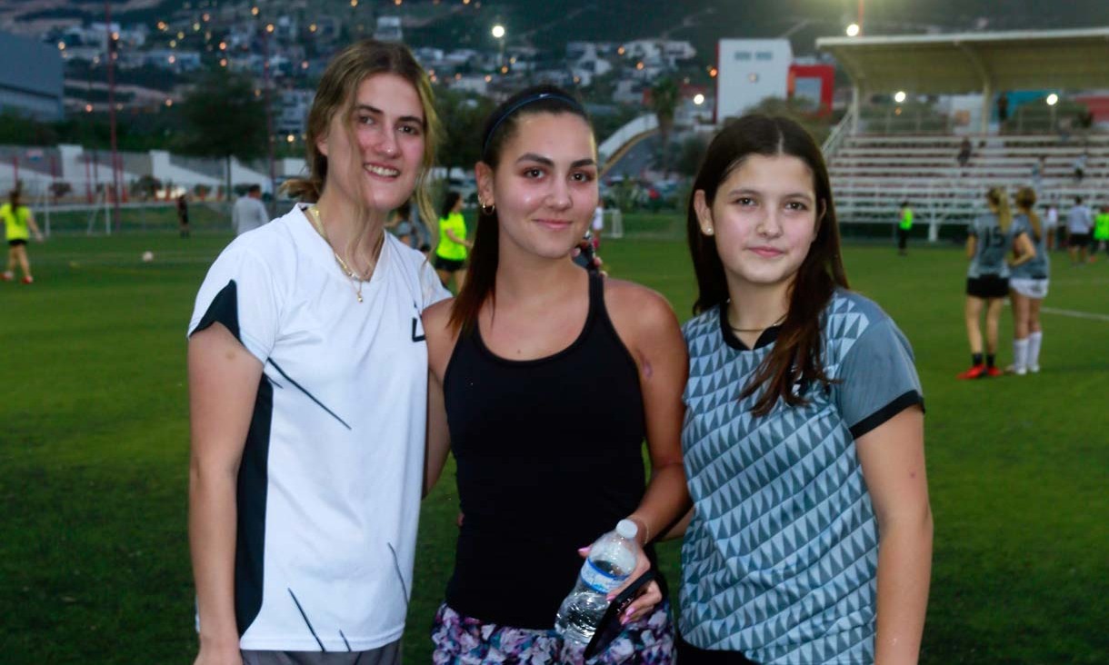 Paloma Lobeira, MarÍa José Anaya y Isabella Calvi