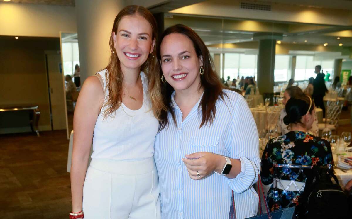 Andrea Livas y Connie Martí