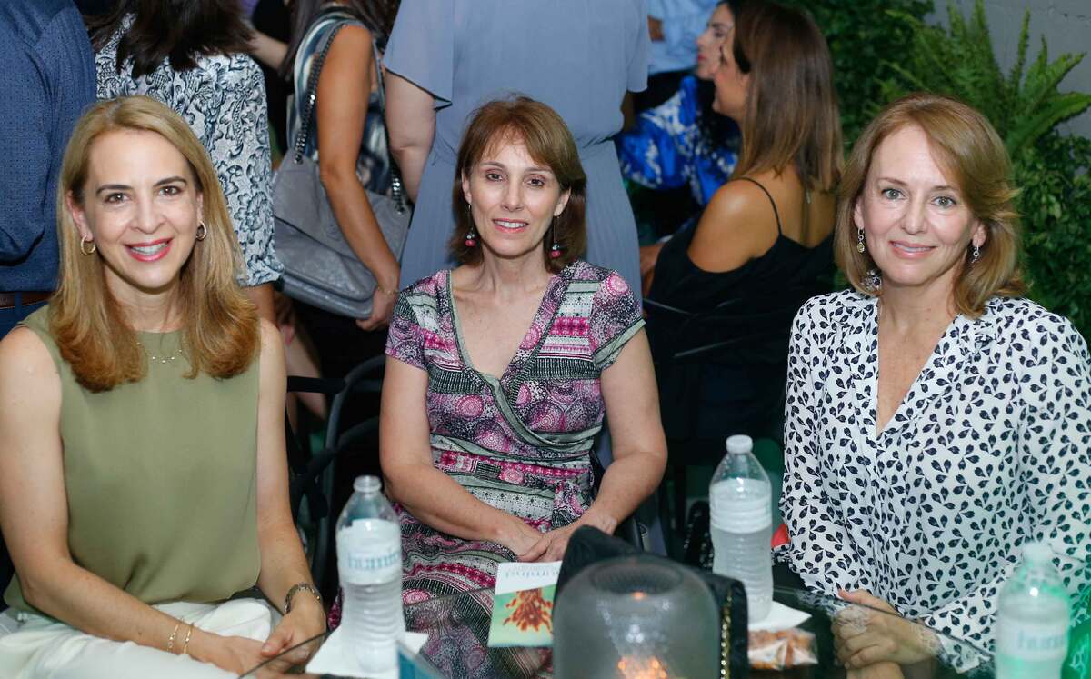 Carmen Garza T, Ana María Solves y Tutuy Escámez