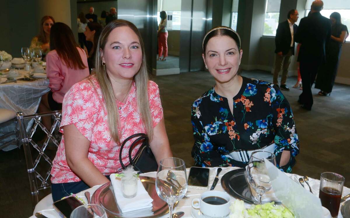 Cristina Torres y Mónica Marcos