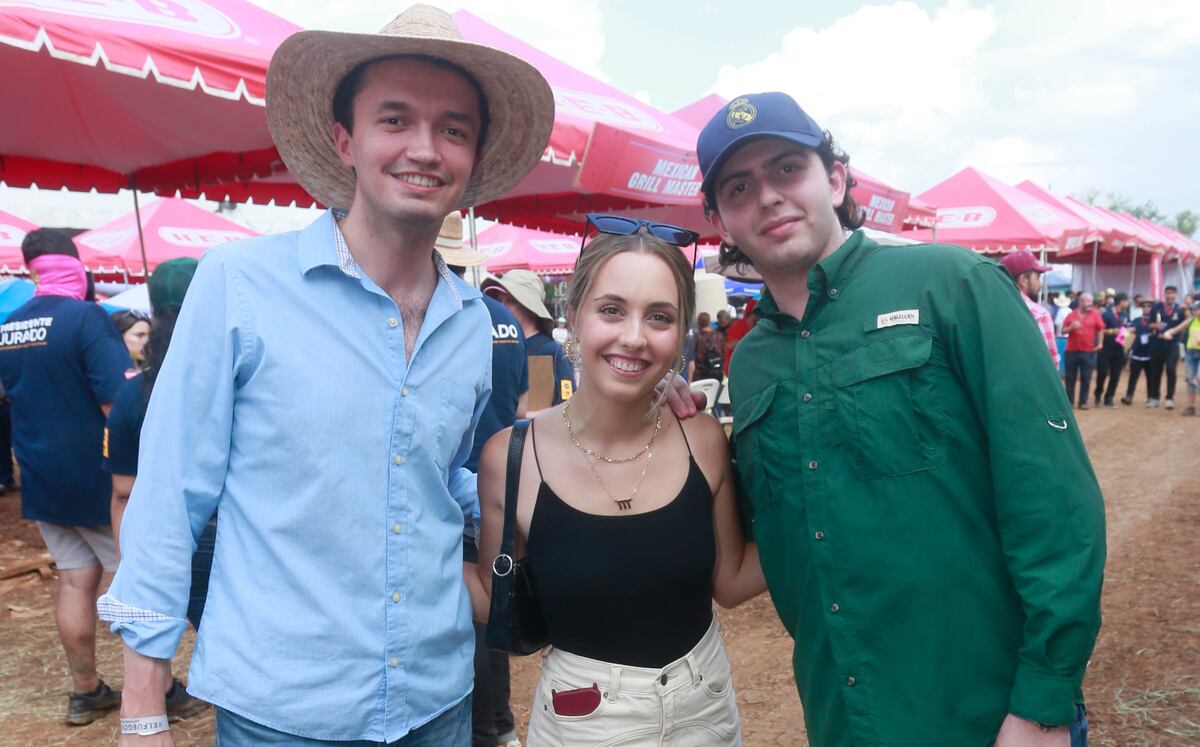 Daniel Guerra, Regina Marcos y Elías Dieck