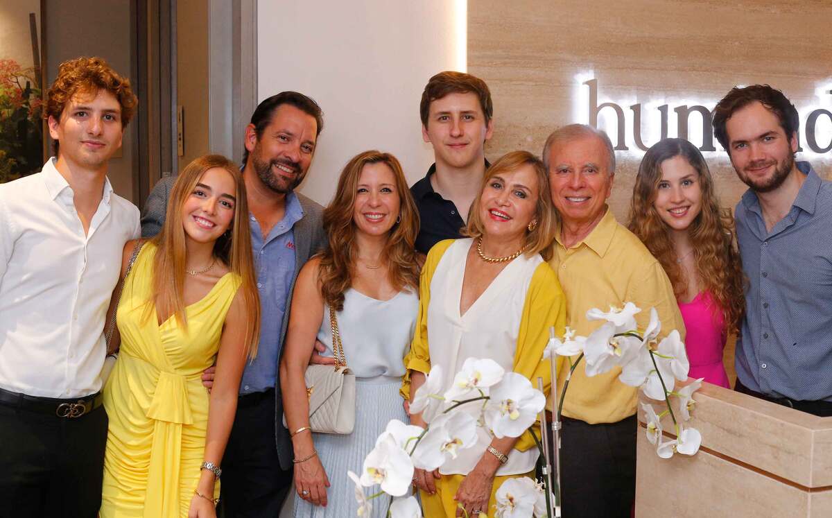 David Belden, Fer Elizondo, Rosendo Quintanilla, María De la Garza, Hernán Belden, Maria Clariond, Óscar De la Garza, María Belden y Gonzalo Backhoff