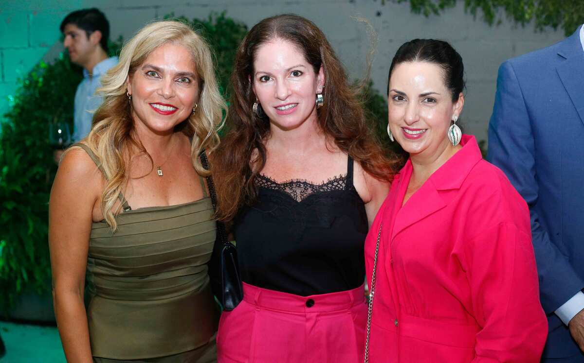 Paty Abdo, Lucía Bretzfelder  y Ana María Treviño