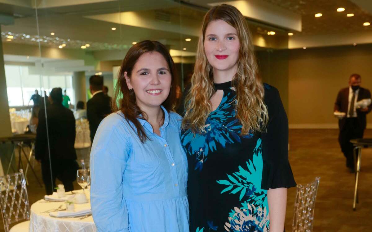 Teresa Garza y Catalina Salazar de Maldonado