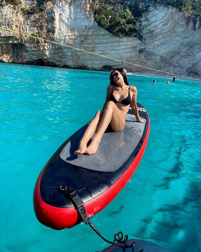 demi