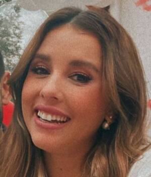 Él es Rodrigo Saval, novio de Paulina Goto.
