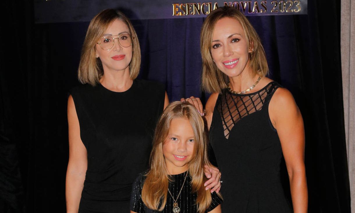 Adriana Escoto, Loreto Flores y Anabel Torre