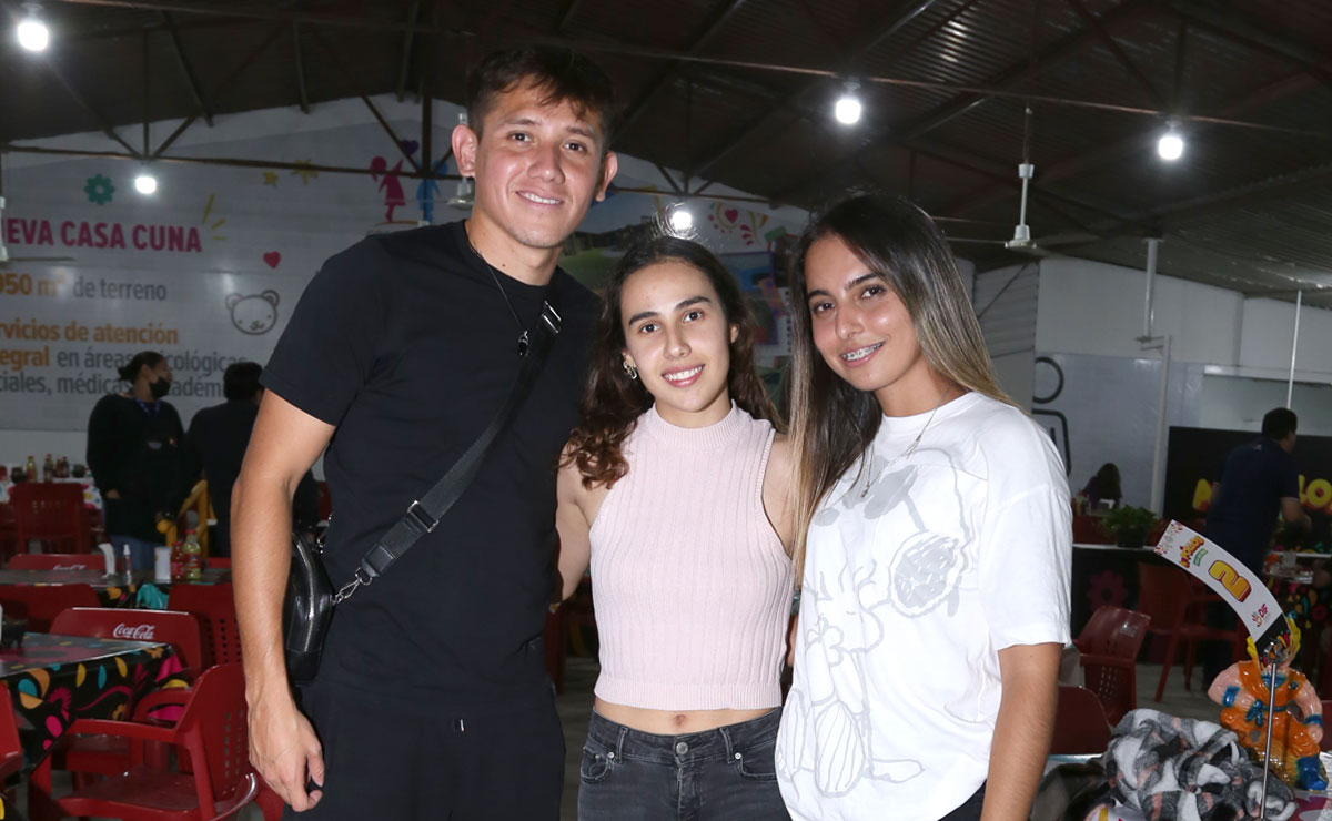 Jonathan, Valeria y Michelle