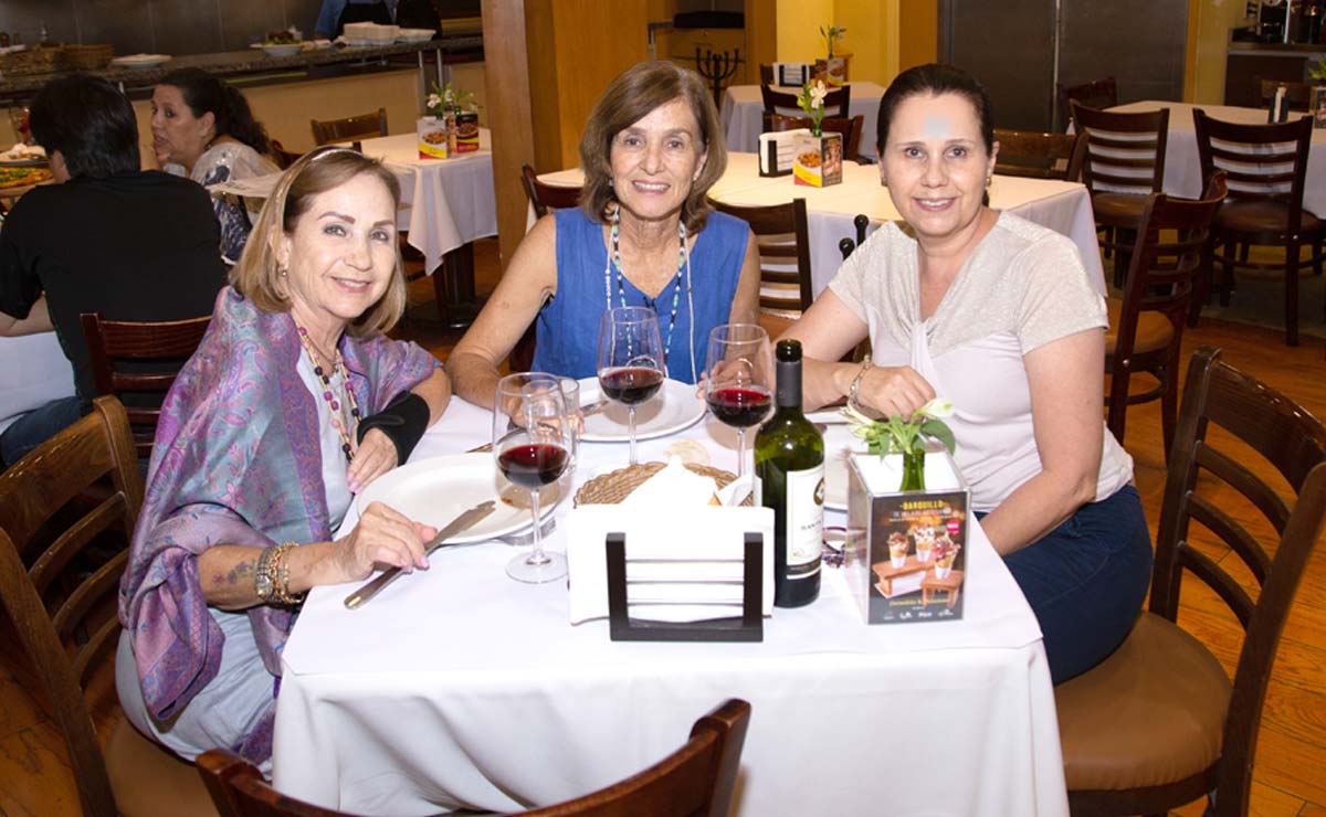 Marlies, Rosario y Ana Luisa
