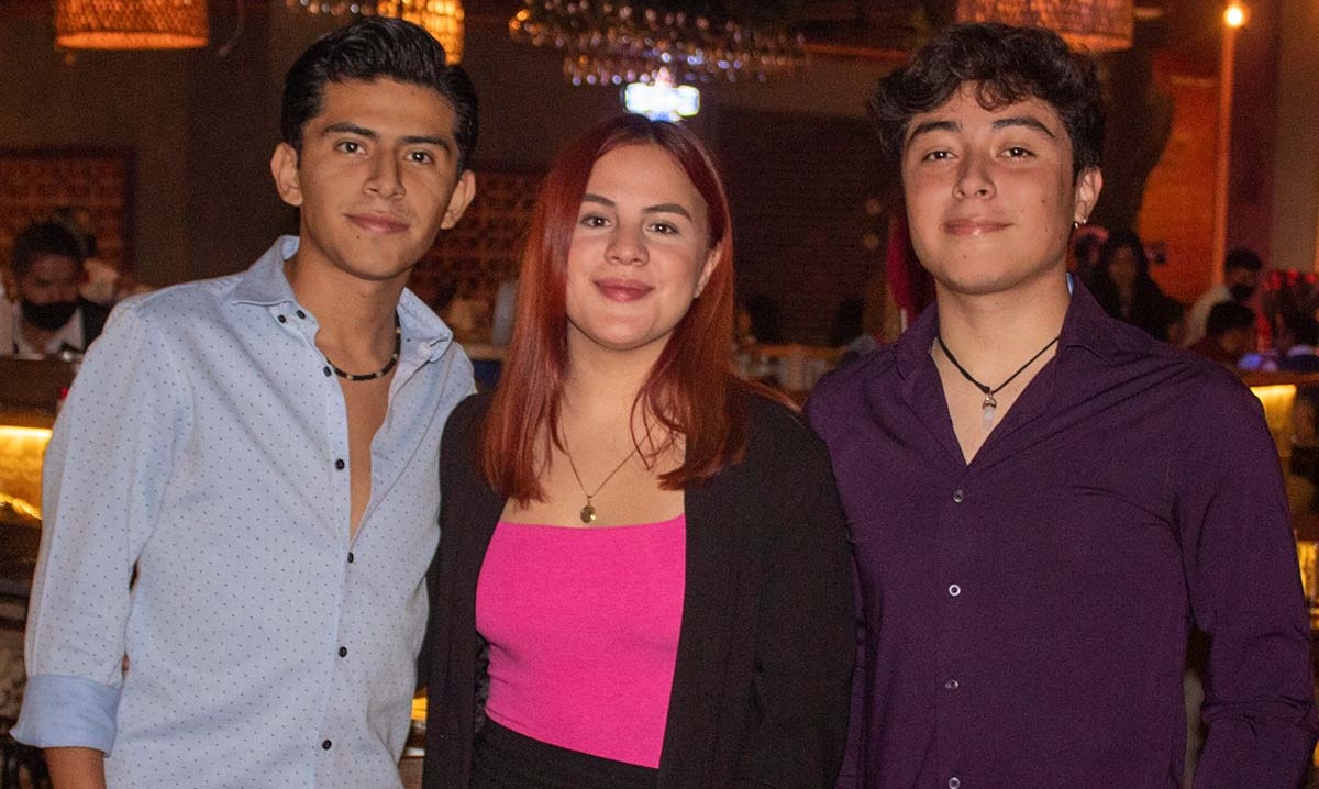 Arturo Perales, Krystal Torres y Kevin Ibarra