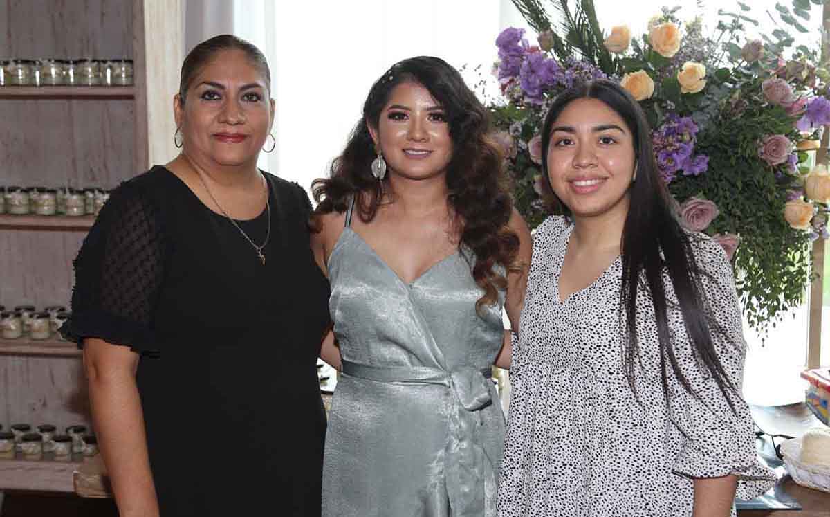 Erika, Jaqueline y Andrea
