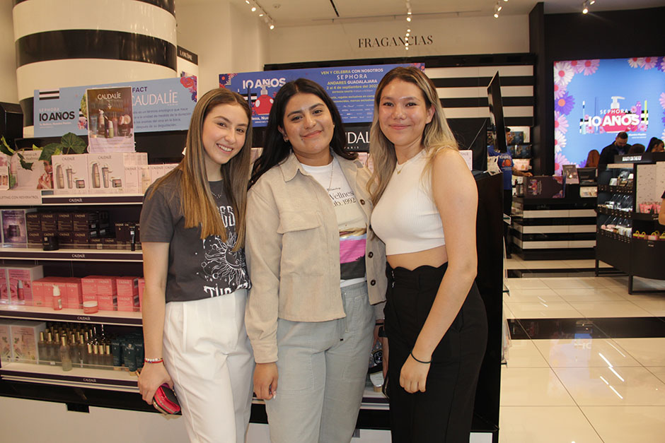 Evelyn González, Dorian Suárez y Ariana Suárez