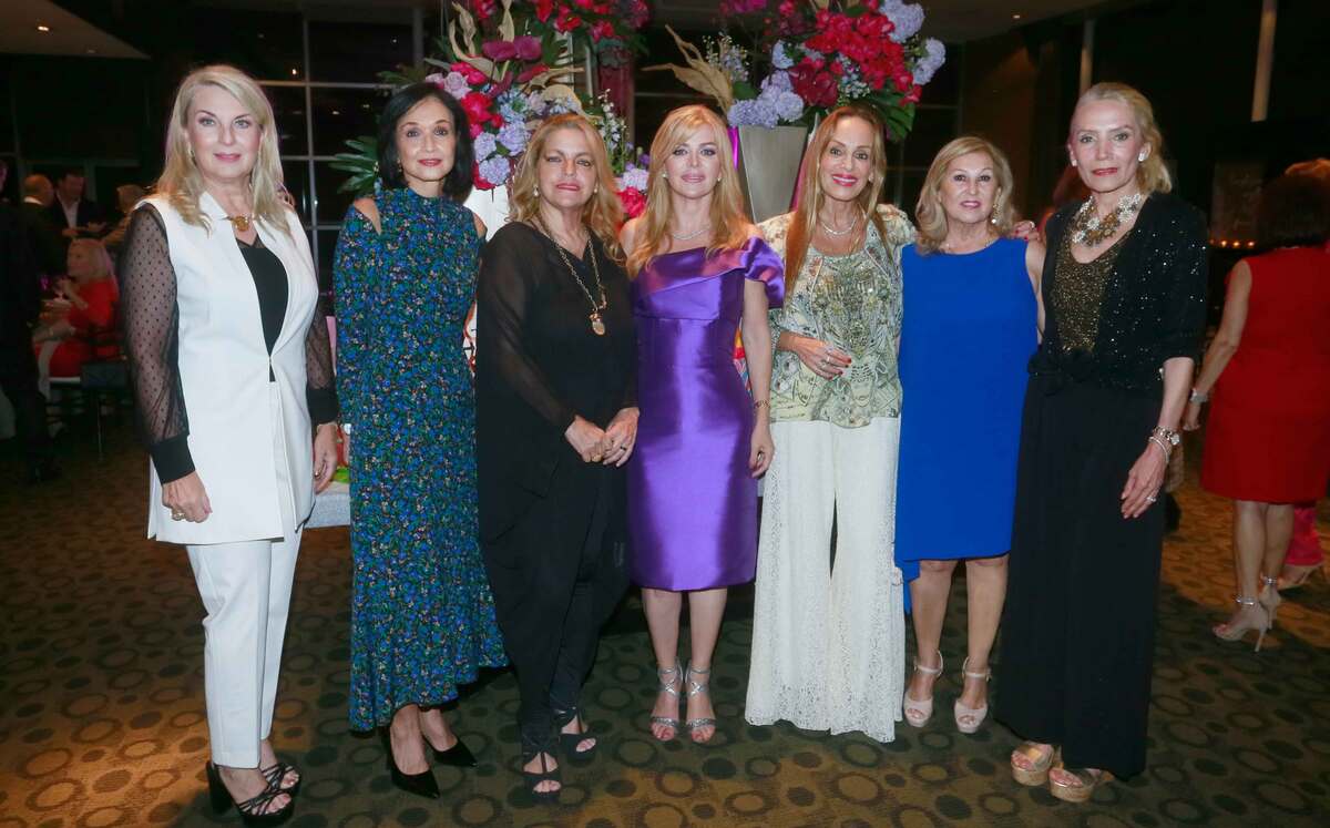 Aracely EgGleton de Cantú, Beatriz Hernández de Garza, Catalina Ibarra, Maru Calderón,  Bárbara Ibarra, Rosy Calles  y Celina Calderón de Páez