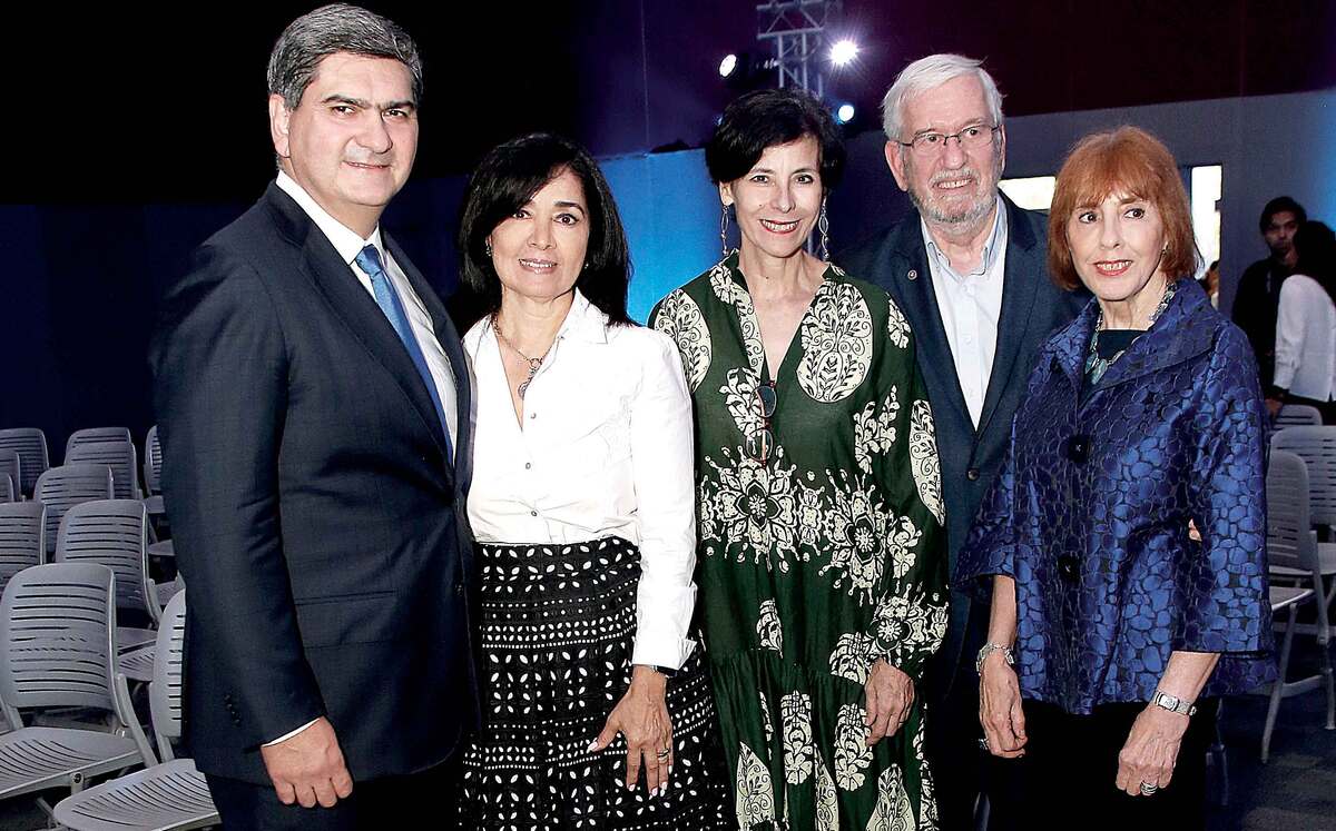 David Garza, Claudia García, Lupita Del Río, Patricio López del Puerto y Sara Guzmán