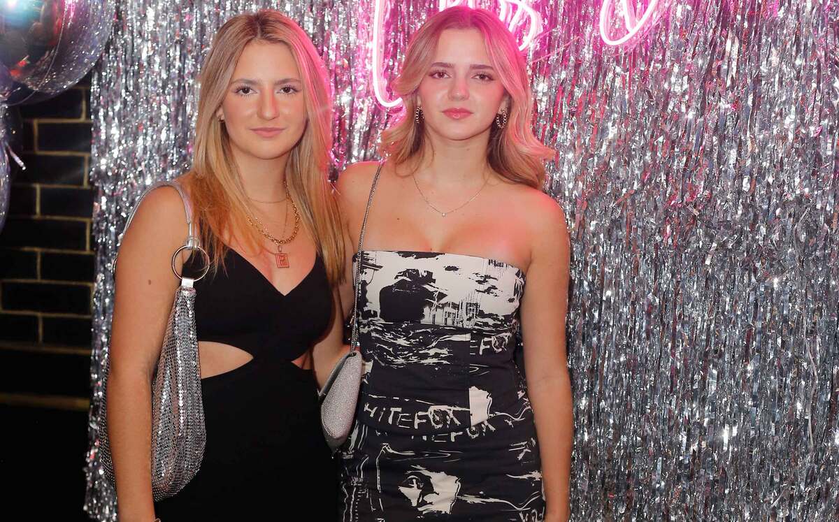 Paulina López y Mariana Llaguno