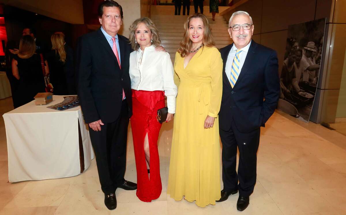 Ricardo Azcárraga, Patricia Azcárraga, Lucía Clouthier de Delgado y Andrés Delgado