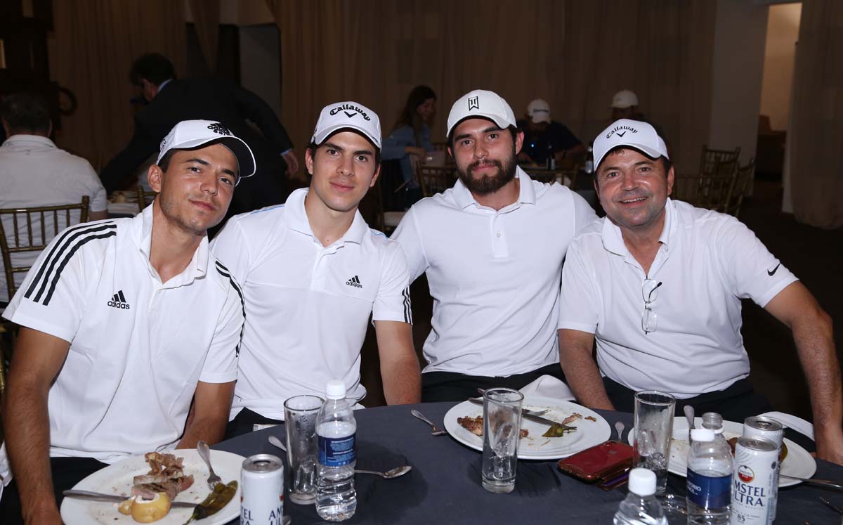 Moisés, Ulises, Santiago y Moisés