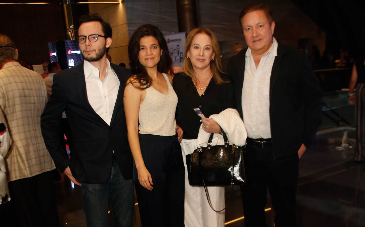 Alejandro Zambrano, Viviana Narro de Zambrano, Mónica Garza de Zambrano y José Hernán Zambrano