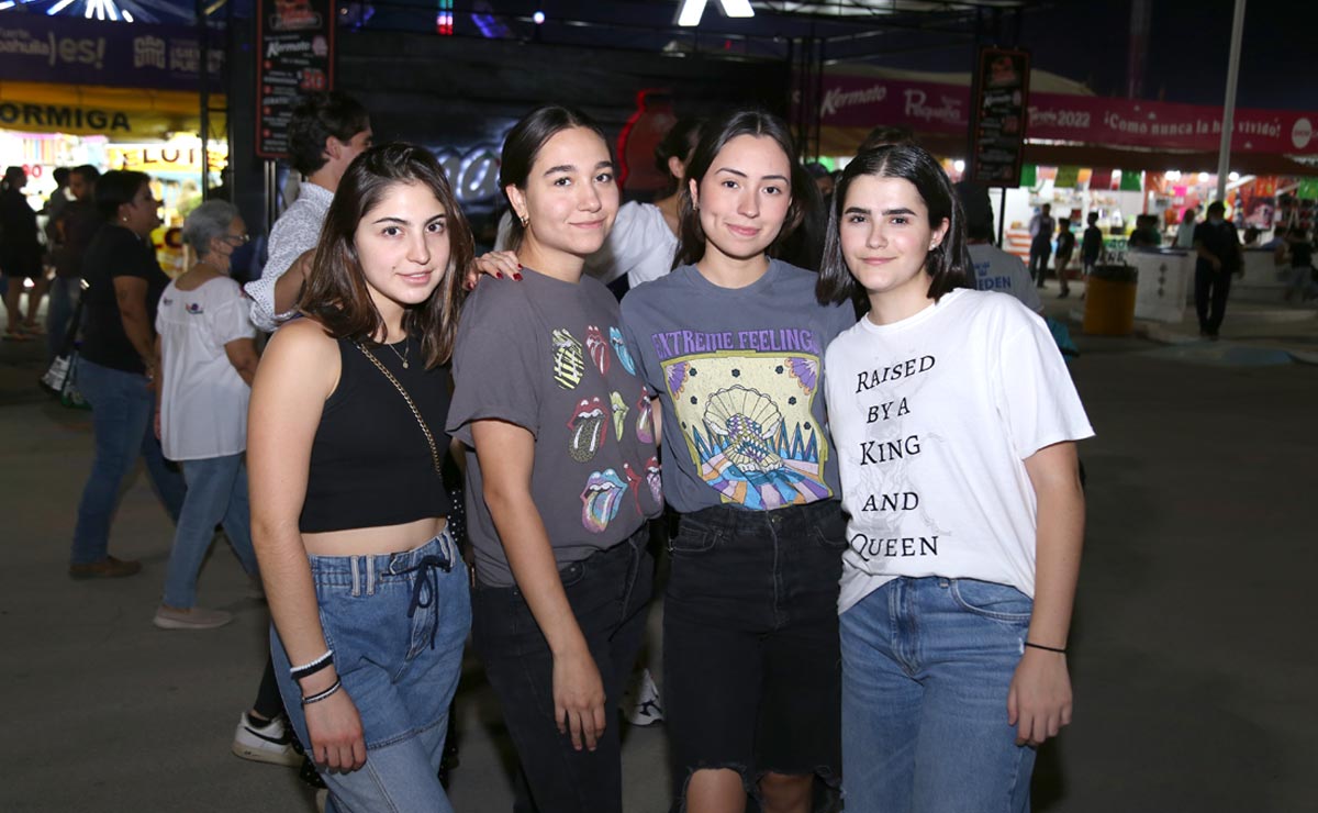 Alexa, Sofía, Sofía y Sofía