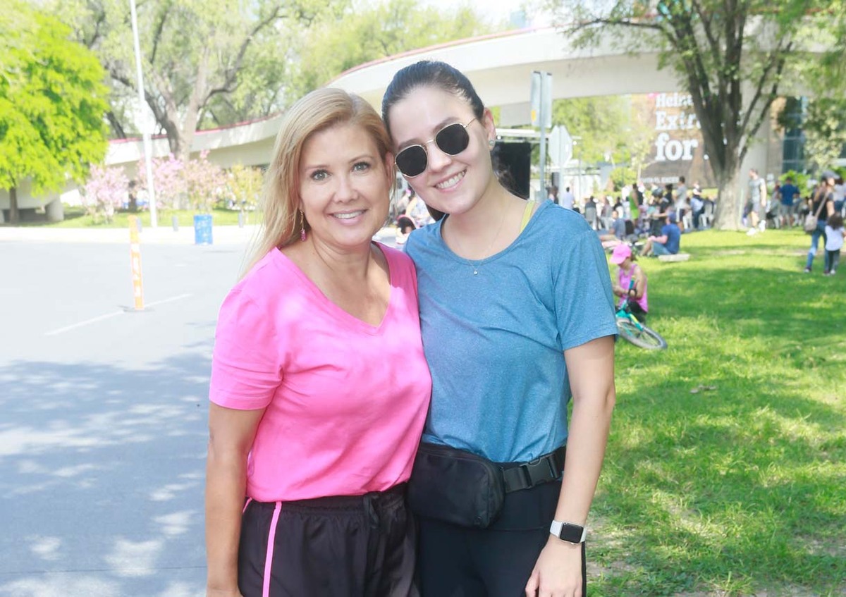 Claudia Noyola y Valeria Noyola