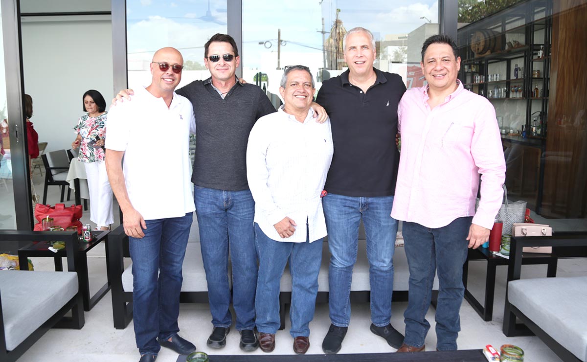 Filemón, Fernando, Bobby, Adrián y Edmundo