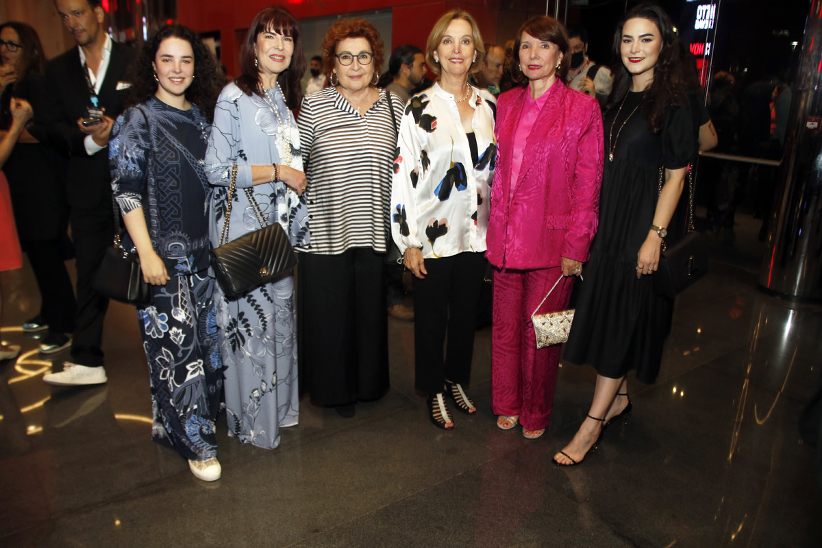 Leonor Vázquez, Leonor Guzmán, Emma Molina, Tata Páez de De la Garza Evia, CARMEN BORTONI DE DE LA GARZA y Roberta Vázquez