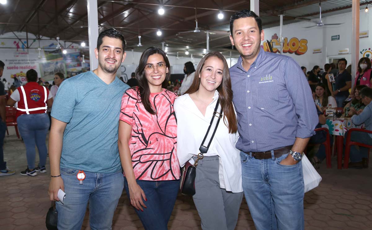 Miguel, Maggie, María y Gilberto