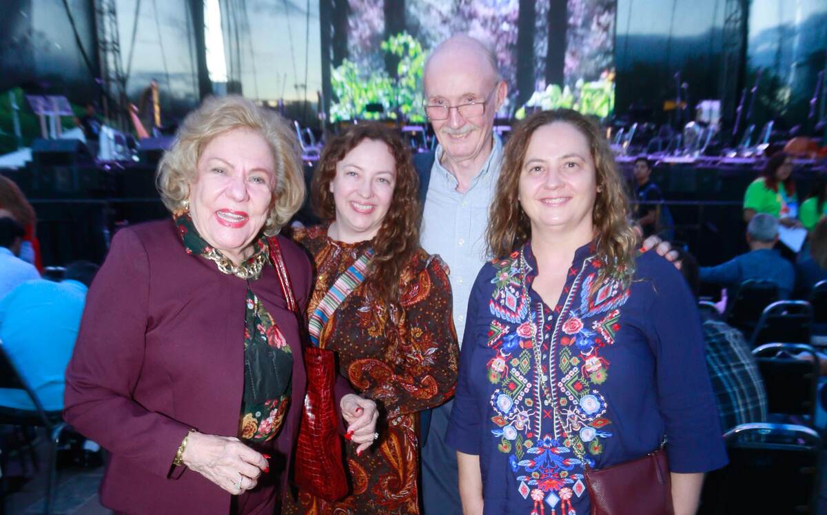 Tina Lozano, Lucía Mendirichaga, José Mendirichaga y Viviana Mendirichaga