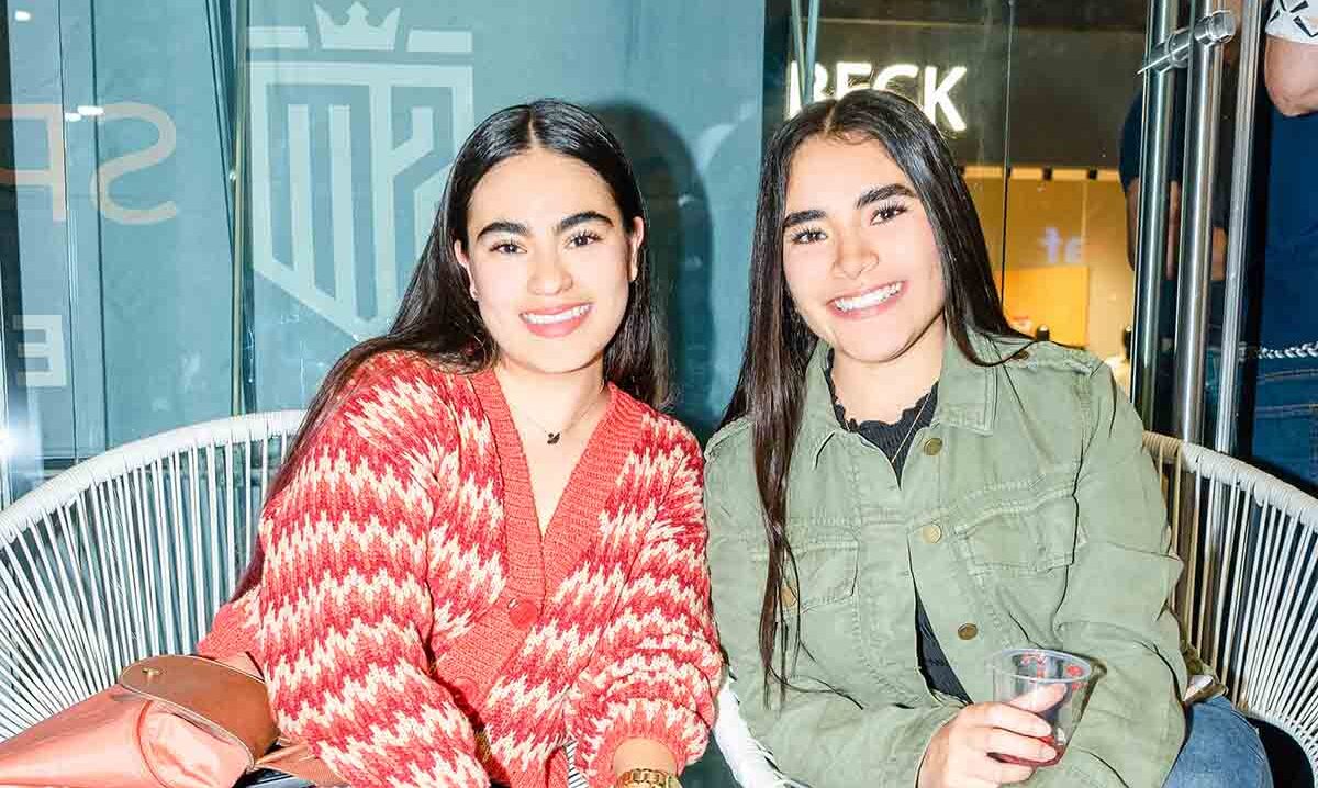 Aranza Arvea y Karina Arvea