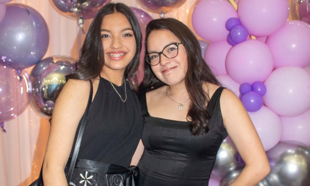 Jimena Valera y Victoria Montufar