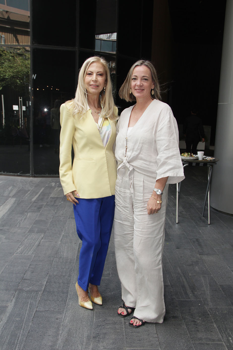 Patricia Calles y Yolanda Hagen.