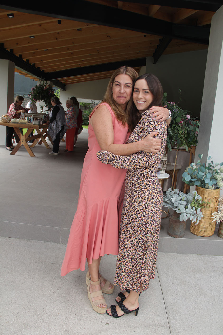 Rosario Sáenz y Majo Maytorena.