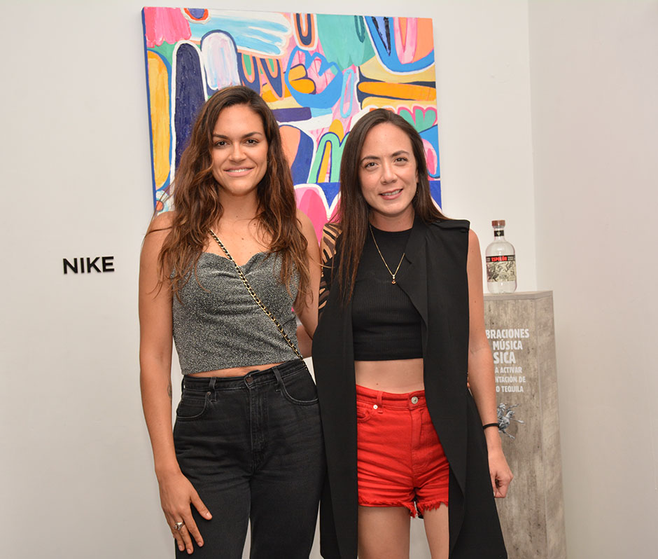 Roxana Murguía y Estefanía Rivera