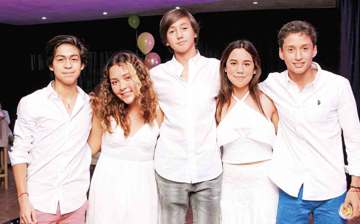 Ronaldo Daza, Soía Reyes, Antonino Alonso, Constanza Quintanilla y José Carlos Ortiz / Fotos: José Chang