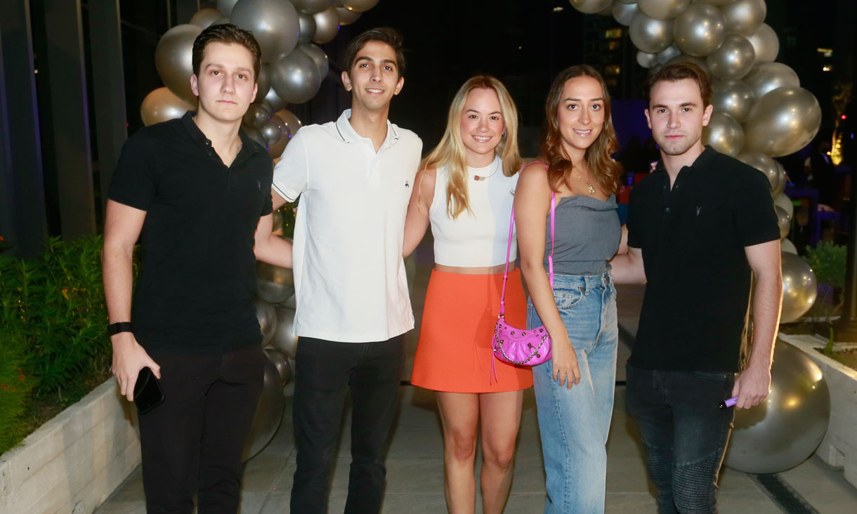 Sebastian Cavazos, Cristobal Treviño, Lorenza Aldape, Valeria Elizondo y Gabriel Villanueva