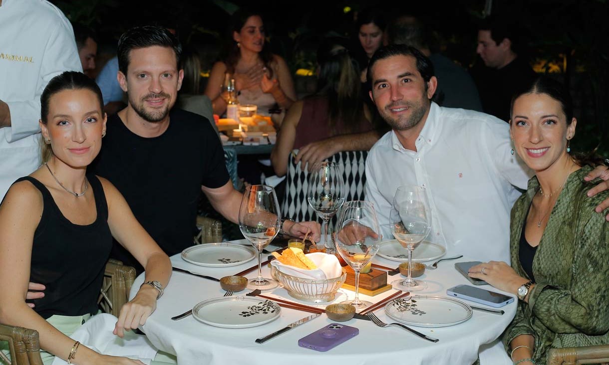 Ana Gaby Estrada, Andrés Bello, Jacobo Zablah y Mónica Estrada