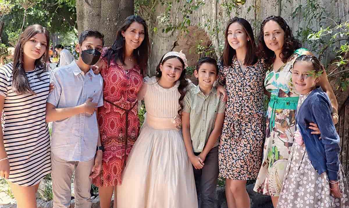 Natalia Ojeda, Santiago Águila, Mariana Garzon, Frida Garcia, Francisco Águila, Ana Lucia Águila, Renata Garzón y Kateri Ojeda