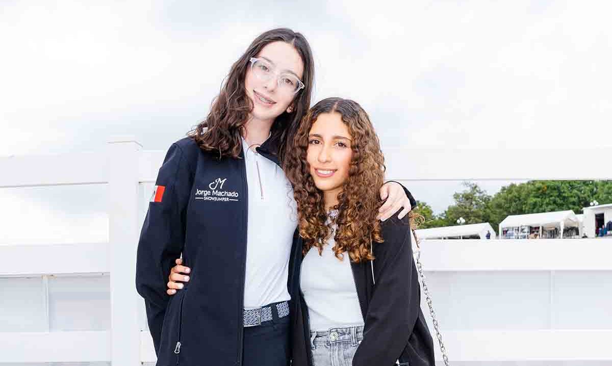 Raquel Cardenas y Giselle Carrasco