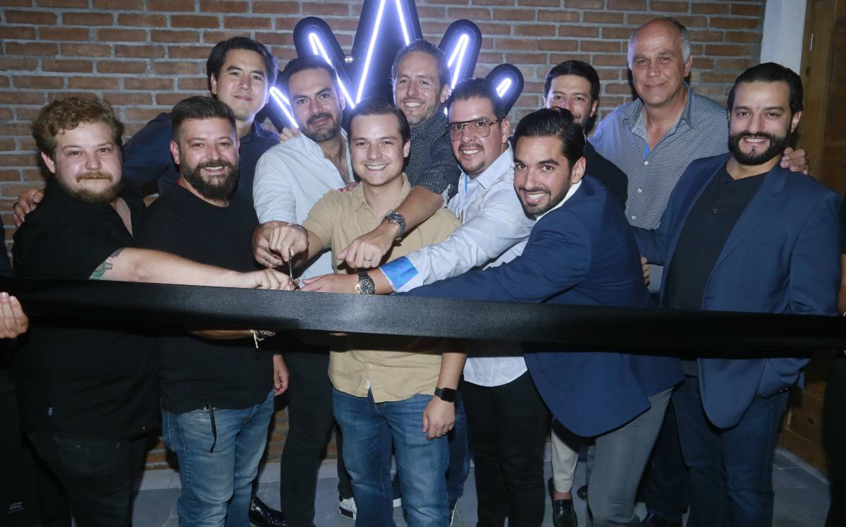 Durante el corte de listón / Foto: Daniel Saldívar