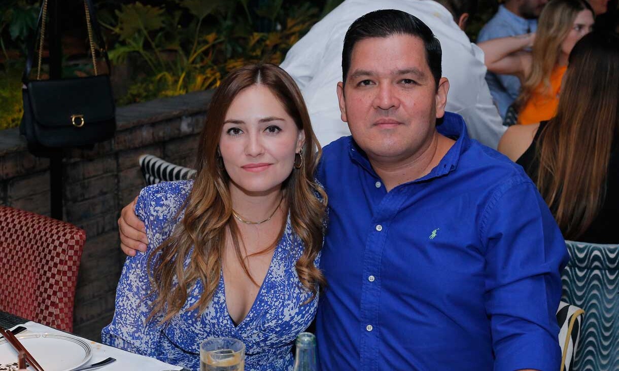 Debbie Pierce y Carlos Lozano