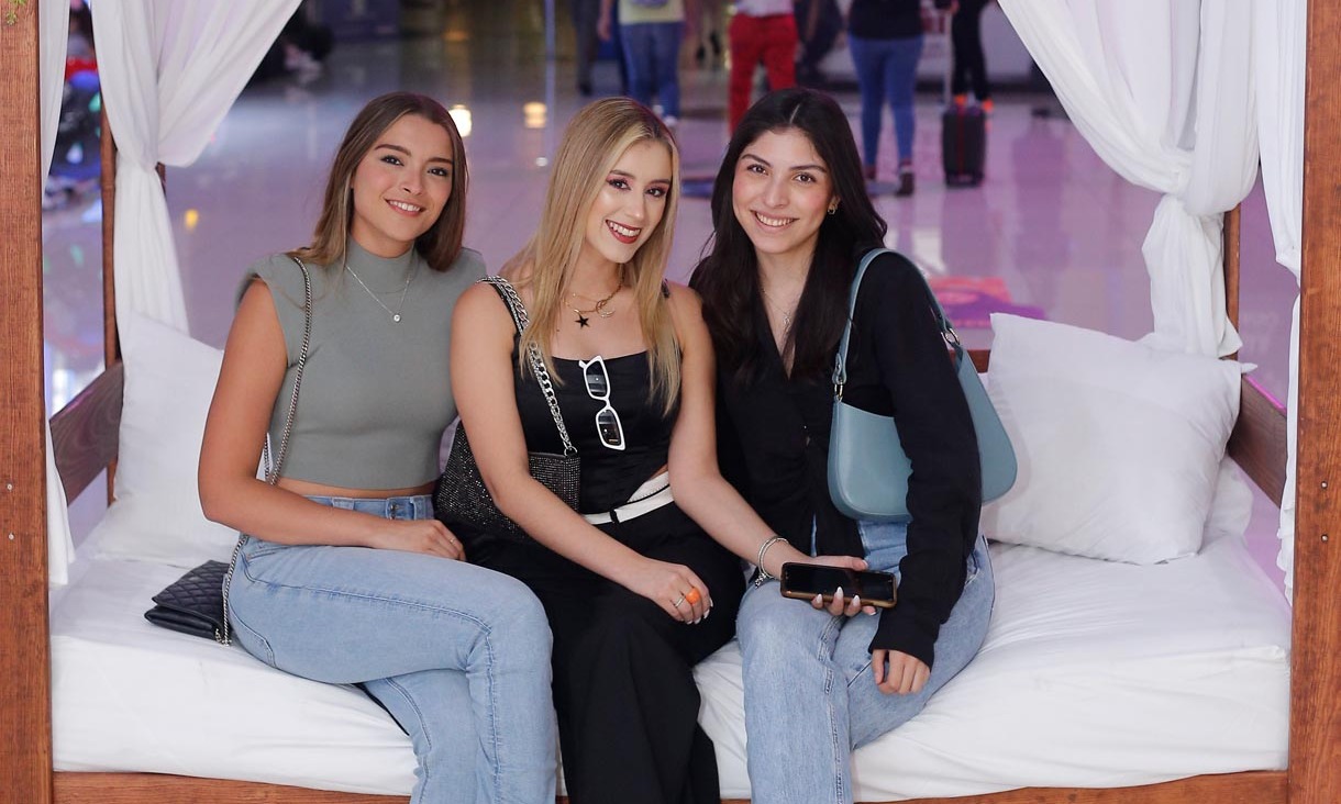 Ana Paula Garrido, Karina, Alejandra de Hoyos y Montse Chávez