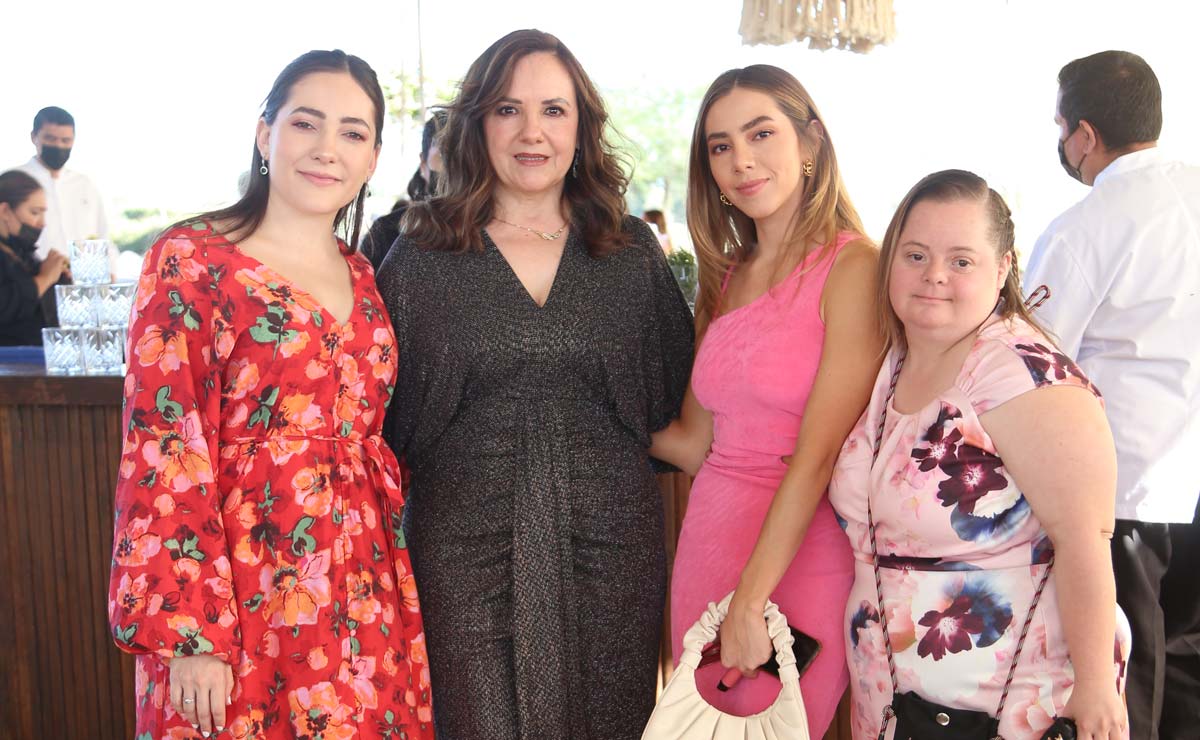 Isabel, Pity, Luisa y Karla