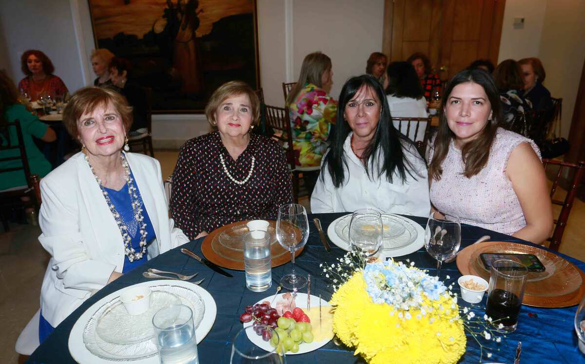 Nancy Wolberg, Sonia Wolberg, Patricia Quiroga e Isa Castilla