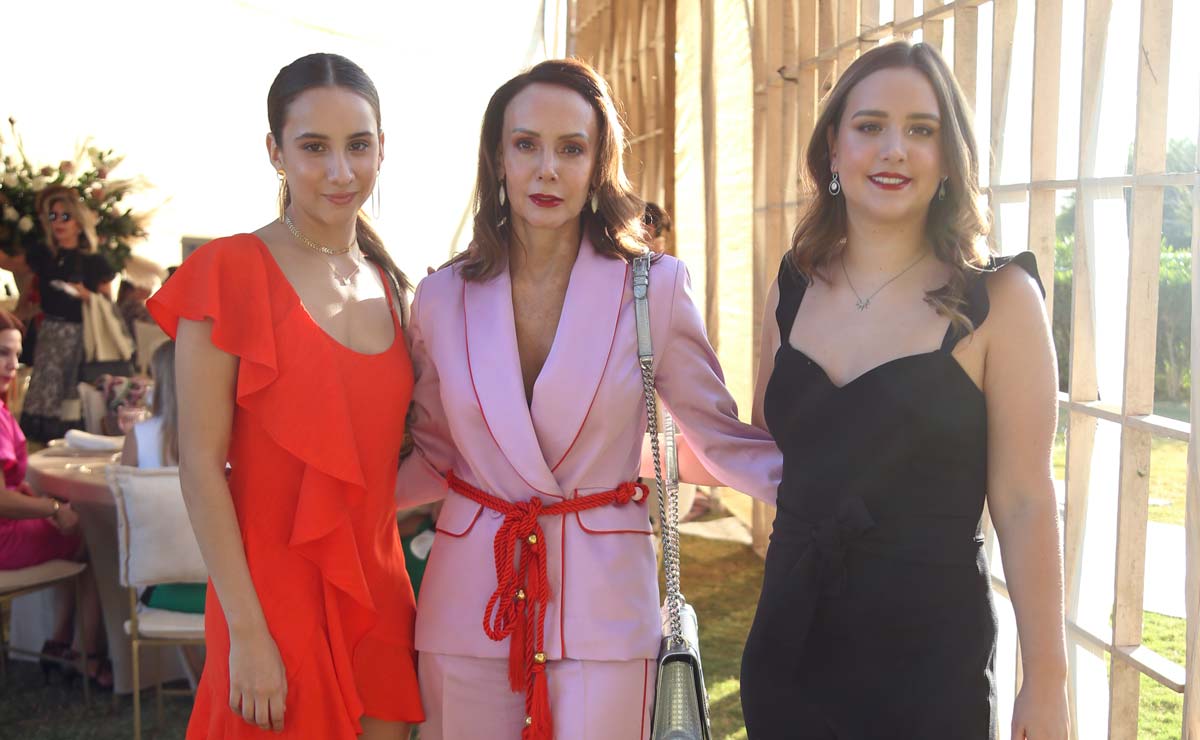 Regina, Liliana y Ana Paula