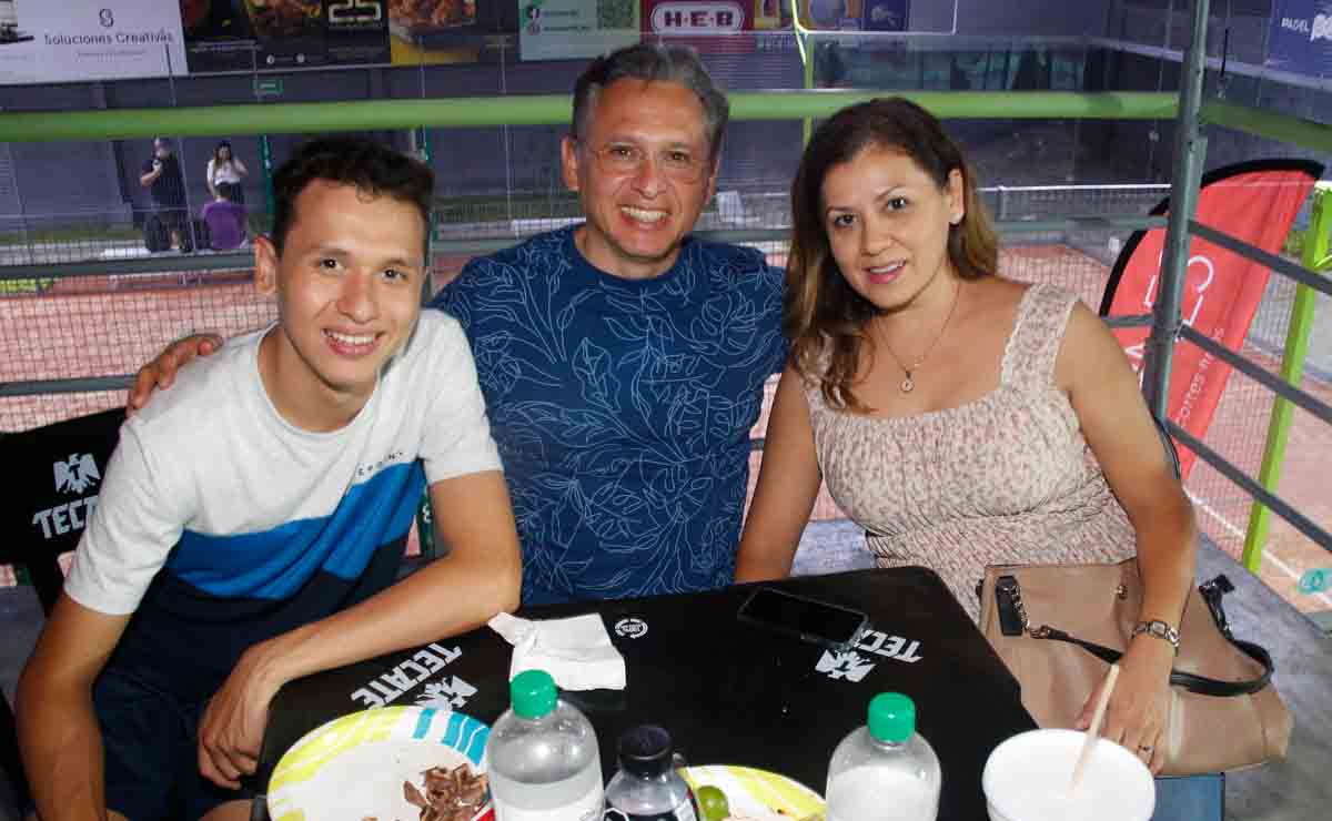 Antonio Fumagal, Antonio Fumagal  y Perla Guzmán / Fotos: Antonio Mireles