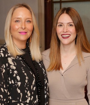 Adriana Zavala y Gaby Espinosa