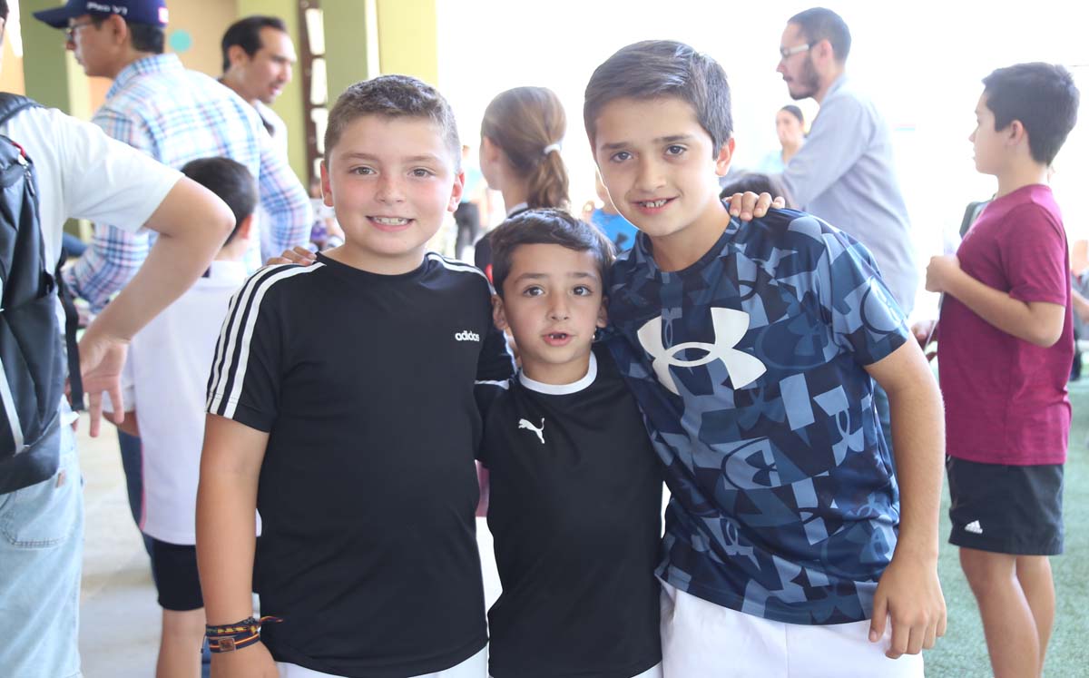 Esteban, Arturo y Emilio