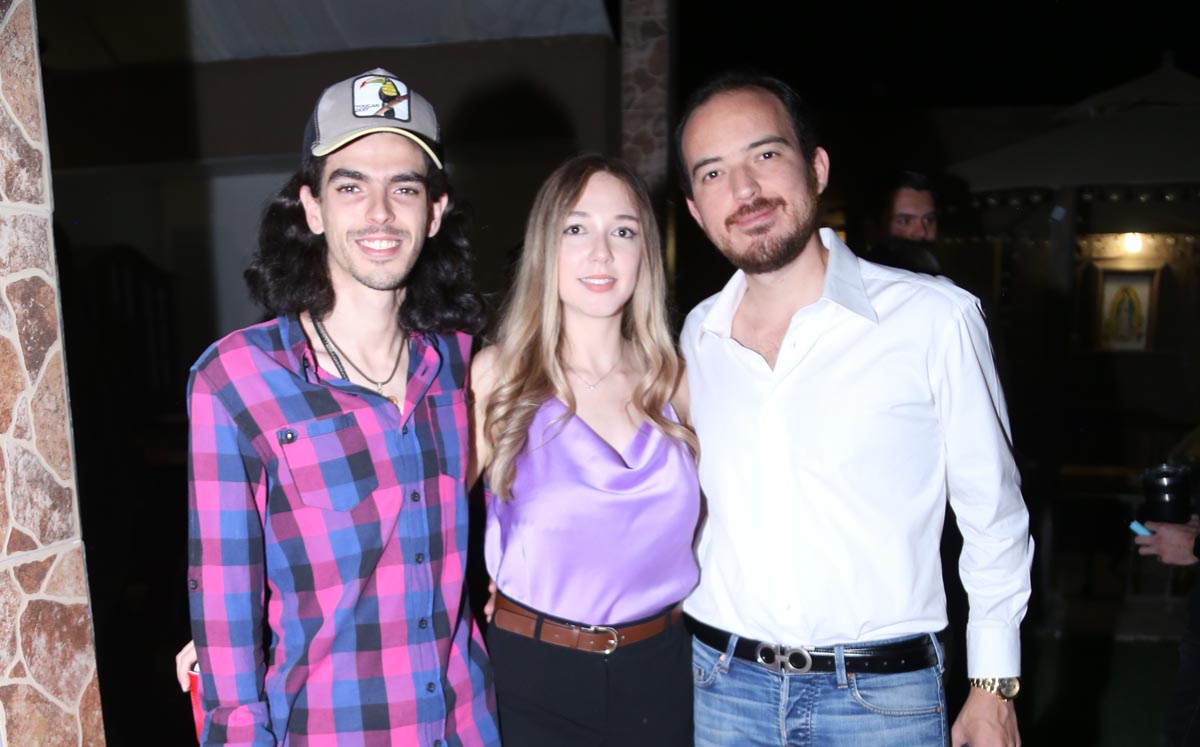 Lufi, Camila y Memo
