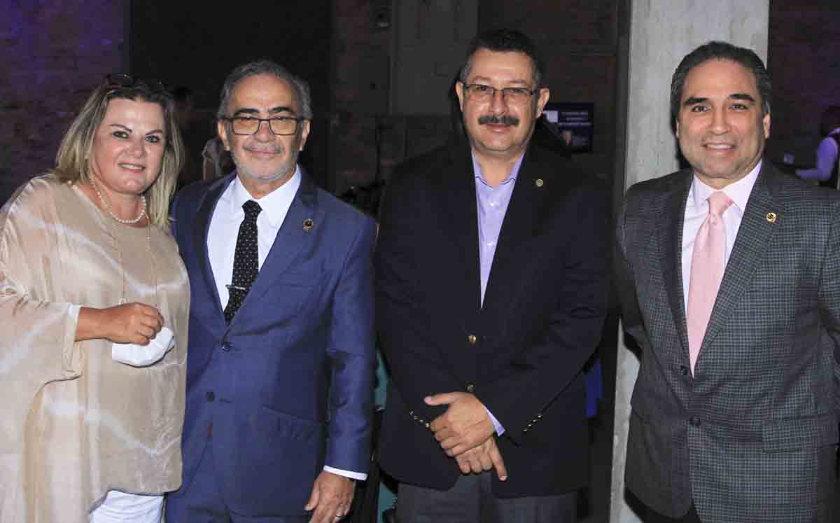 Invitados del Evento  / Foto: José Chang